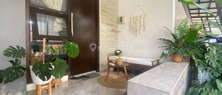 Delatinos Bsd Rumah Semi Furnished SHM 1,65 M Nego  1