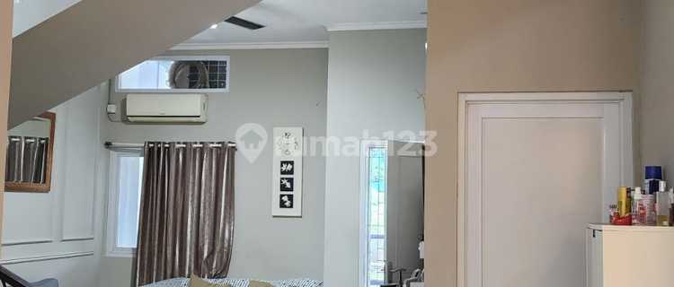 Dijual Rumah Bagus, Lingkungan Asri, Siap Huni, Di Kencana Loka Bsd 1