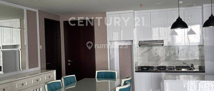 Disewa Apartemen Lexington. 3BR, Private Lift & Furnished. 1