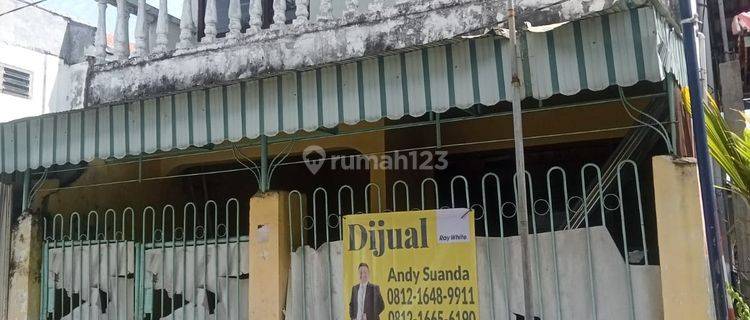 Dijual Rumah 3 Lantai di Jl Kedung Anyar Surabaya Pusat 1