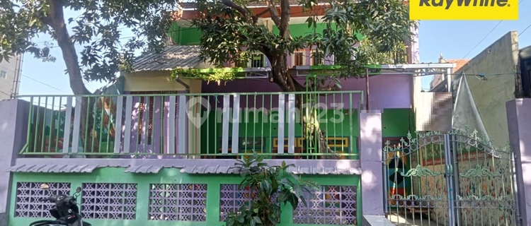 Disewakan Rumah 2 lantai di Jalan Petemon Surabaya 1