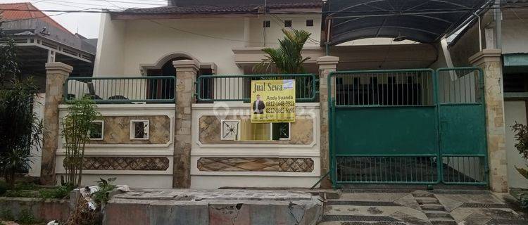Disewakan Rumah di Jalan Simolangit Surabaya Pusat 1