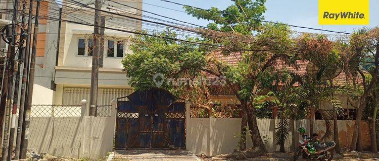 Disewakan Rumah di Jalan Karah Agung Jambangan Surabaya 1