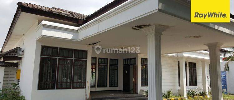 Disewakan Rumah 2 Lantai di Jalan Raya Jemursari Surabaya 1