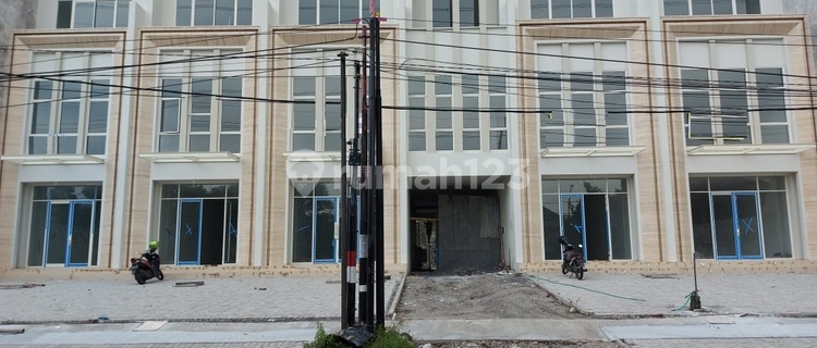 For Rent: 3-Story Flood-Free Shop House in Darmo Permai, Surabaya 1