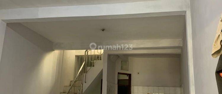 Dijual Rumah 2 lantai Pusat Kota di Jl Kalianyar Wetan Surabaya 1