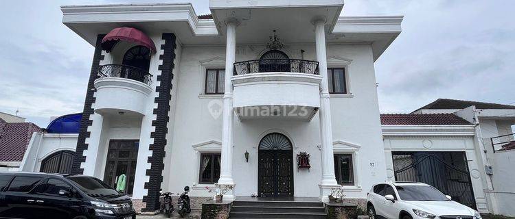 Di Jual Murah Villa Mewah Kawasan Elite Inti Kota 1