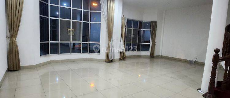 Di Sewakan Murah Vila Malibu Boulevard Siap Huni 1