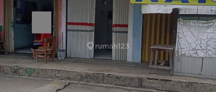 Disewakan Segera Kios Depan Sekolah TK SMP daeran Harapan Indah 1 Bekasi   1