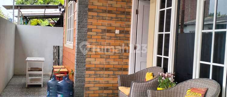 FOR SALE MIDDLE TOWN HOUSE SEMARANG NEAR THE PARK MALL 1