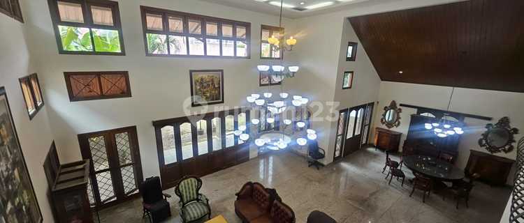 DISEWAKAN RUMAH 2 LANTAI MEWAH DI GAJAH MUNGKUR SEMARANG 1