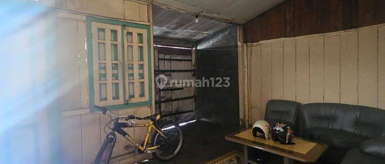 BANGUNAN LAMA HITUNG TANAH DI DEKAT JAVA MALL SEMARANG 1