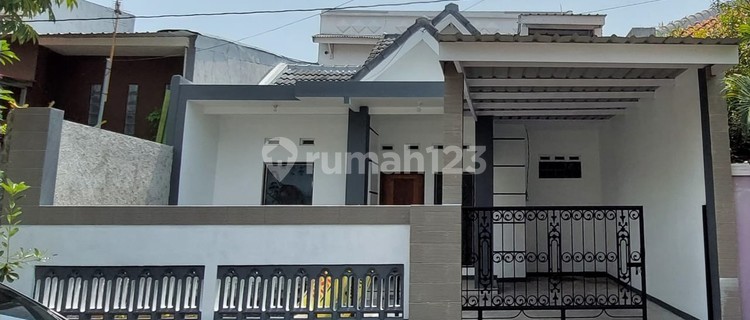 RUMAH TINGGAL DI SEMARANG INDAH COCOK UNTUK OFFICE JUGA 1
