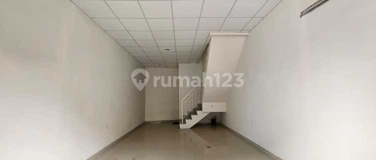 FOR RENT: NICE 2-STORY SHOPHOUSE IN MATARAM AREA, SEMARANG 1
