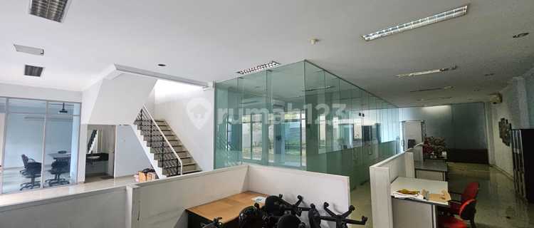 Dijual Bangunan Kantor Jalan Utama Tengah Kota Semarang 1