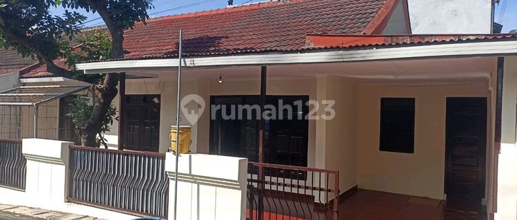 Dijual Rumah Second Bebas Banjir Di Semarang Atas 1