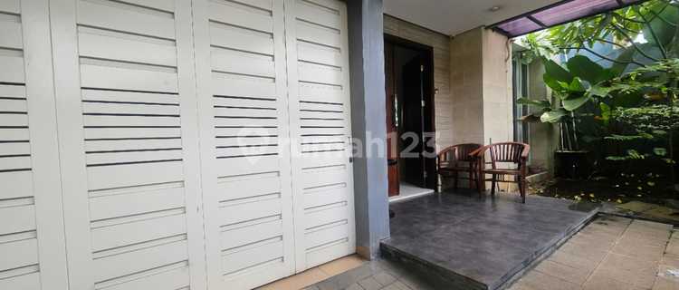 DISEWAKAN RUMAH STRATEGIS TENGAH KOTA SEMARANG 2 LANTAI 1