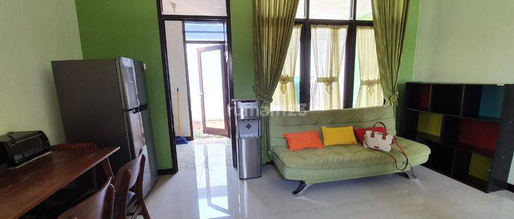 DISEWAKAN RUMAH FULL FURNISHED GRAHA ESTETIKA SEMARANG 1