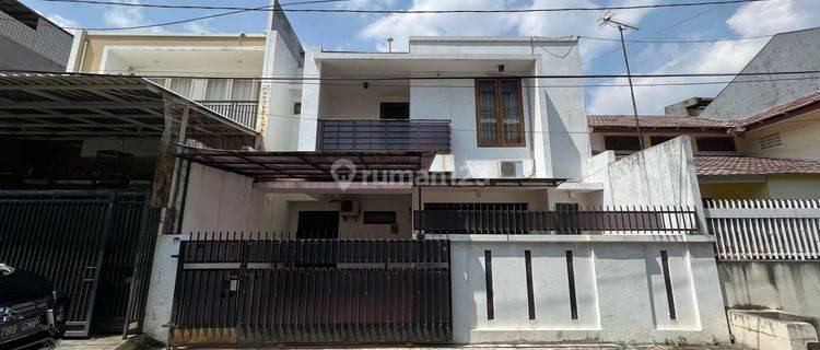 *Dijual Rumah dalam Kompleks di Kayu Putih, Jakarta Timur* 1