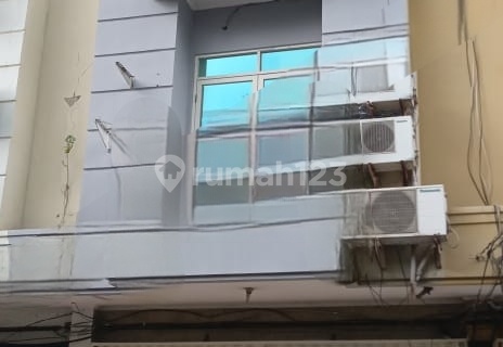Ready-to-Occupy Shophouse in Bekasi Complex, Bekasi City 1