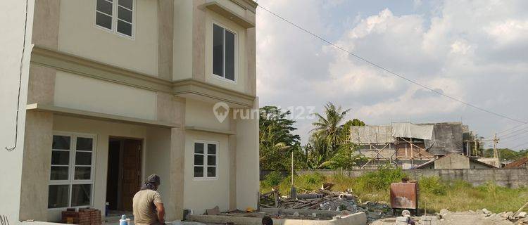 Rumah 2 Lantai 4 Kamar Tidur Jalan Gito Gati Sleman 1