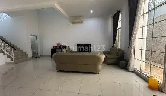 Rumah Mediterania Boulevard Kondisi Rapi,siap Huni. Semi Furnish Pantai Indah Kapuk, Jakarta Utara 1