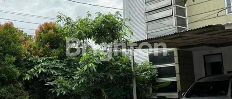 Rumah Townhouse Dekat MRT Lebak Bulus 1