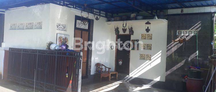 Rumah Cantik Siap Huni di Tengah Kota Gianyar 1