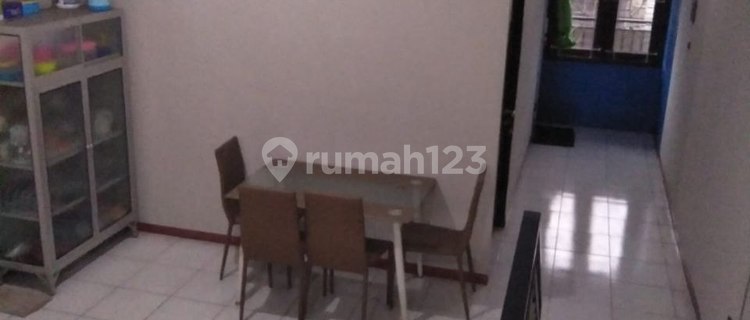 Affordable 2-Story Shop House Near Veteran Business Area Solo 1