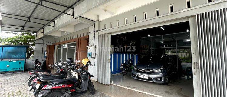 Ruko Daerah Komersial Space Parkir Luas Daerah Solo Baru 1