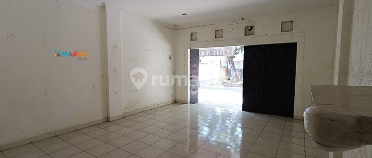 Shop House in the Commercial and Busy Area of Mangkubumen, Solo 1