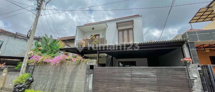 Rumah Dengan Pool One Gate System di Jl.nangka 1