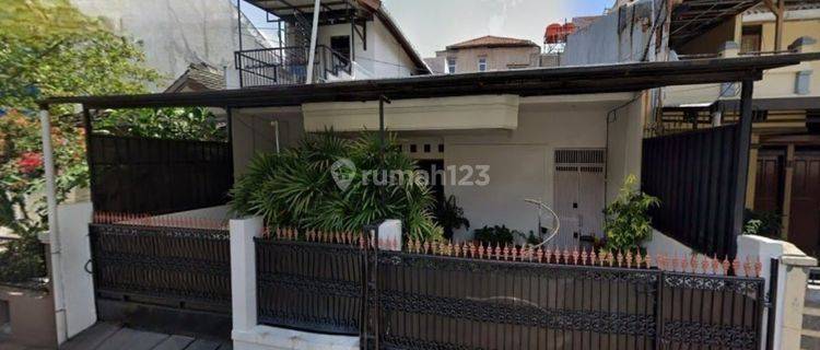 Sewa Murah Rumah Terawat di Cikutra Bandung 1