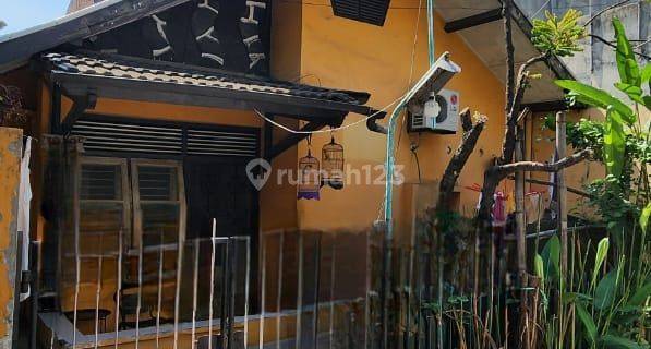 Rumah Tengah Kota, Strategis, Dekat Sekolah Dan Area Bisnis.  1