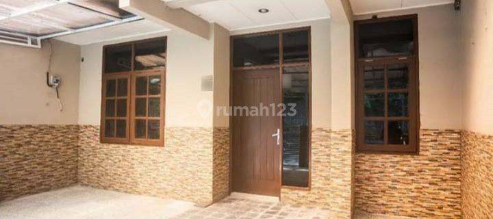 Dijual Rumah 2 Lt.hanya 10 Menit Ke Aeon Mall Cakung 1