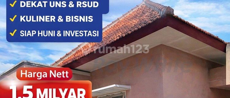 For Sale: Central Solo City House, Near Pasar Besar, Moewardi Hospital 1