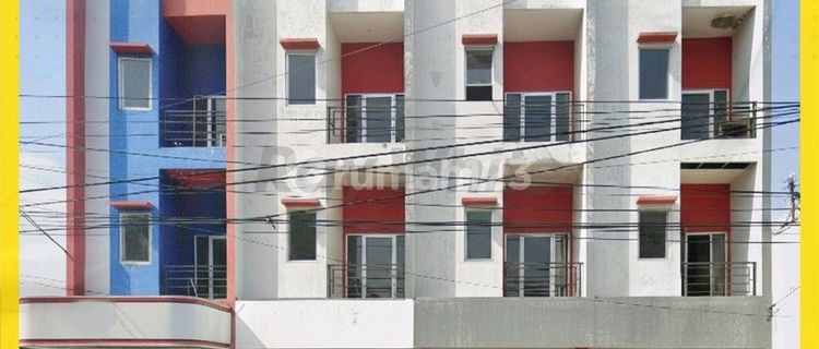 3-Story Shop House for Sale, Solo City, Affordable Price, Comparable 1