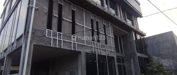 Bangunan Kantor Ketintang 3 Lantai Bagus 1