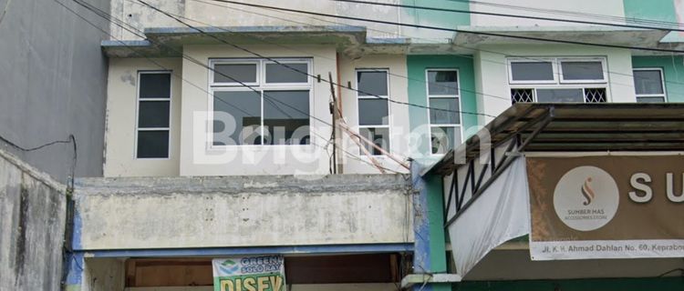 SHOPHOUSE FOR BUSINESS!! CENTRAL LOCATION IN SOLO CITY! READY TO USE! 1