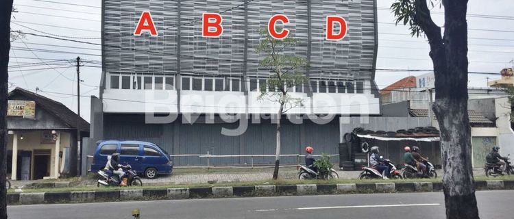 READY-TO-USE SHOPHOUSE!!! PREMIUM PALUR AREA, SUITABLE FOR OFFICE AND BANKING 1