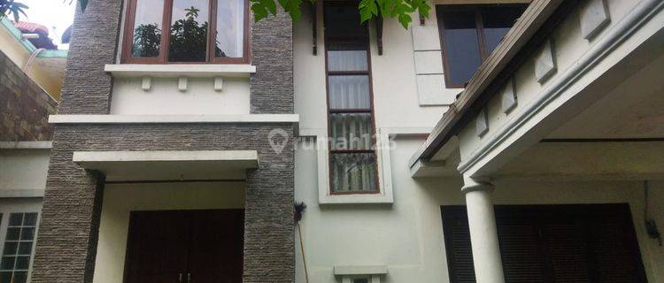 Rumah di Taman Beverly perum Lippo Cikarang 1