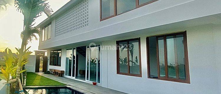  Yearly And Monthly Rent Modern Design 3 BR Villa Ricefield View Canggu 1