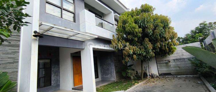 Rumah Bagus 2 Lt Siap Huni Dekat Ke Rs Muwardi Dan Uns Jebres Solo 1