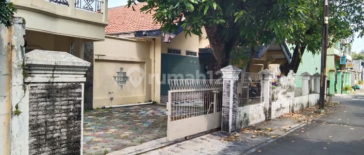 Rumah Bagus Halaman Luas Di Tengah Kota Solo 1