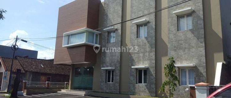 Kost Eksklusif Dekat Pusat Bisnis Perkantoran Kota Solo 1