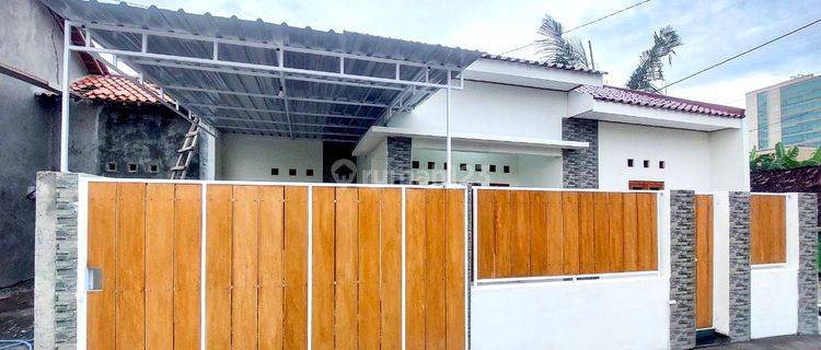 Rumah Baru Cantik Bonus Pagar & Canopi Siap Huni Di Karangasem Laweyan Solo 1
