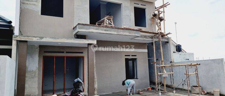  Rumah Cantik 2 Lt Modern Finishing Hanya 5 Menit ke RS Oen 1