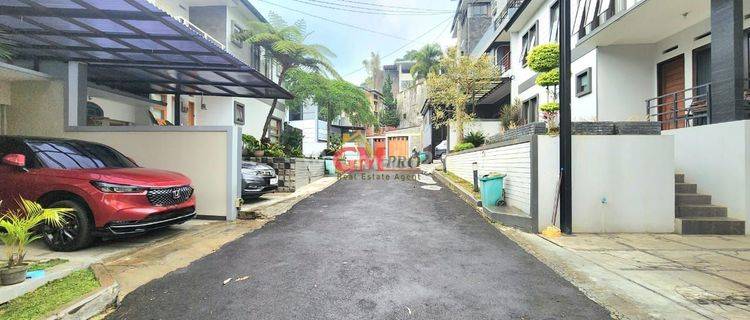 Rumah 2 Lantai Di Hegarmanah Ciumbuleuit Bandung Utara 1