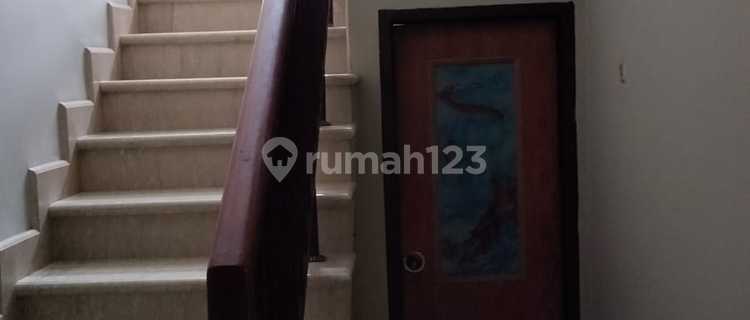 Bojong Indah House Cengkareng, Land Area 208m², Price 95 Million/Year, West Jakarta 1