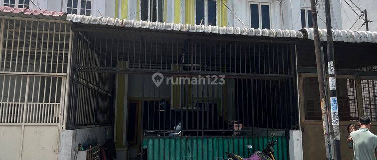 Dijual Rumah 2,5 Lantai Komplek Karya Setia Residence 1